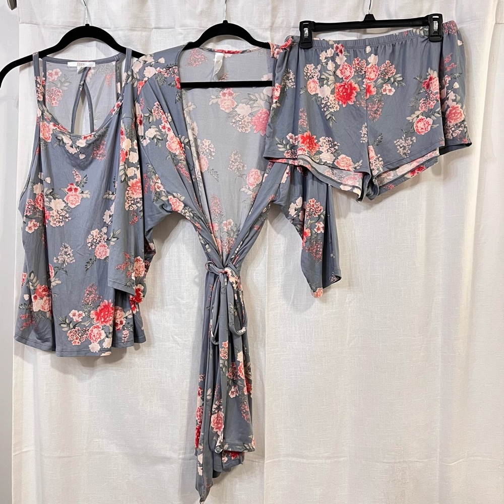 Flora Nikrooz 3 piece floral sleep set